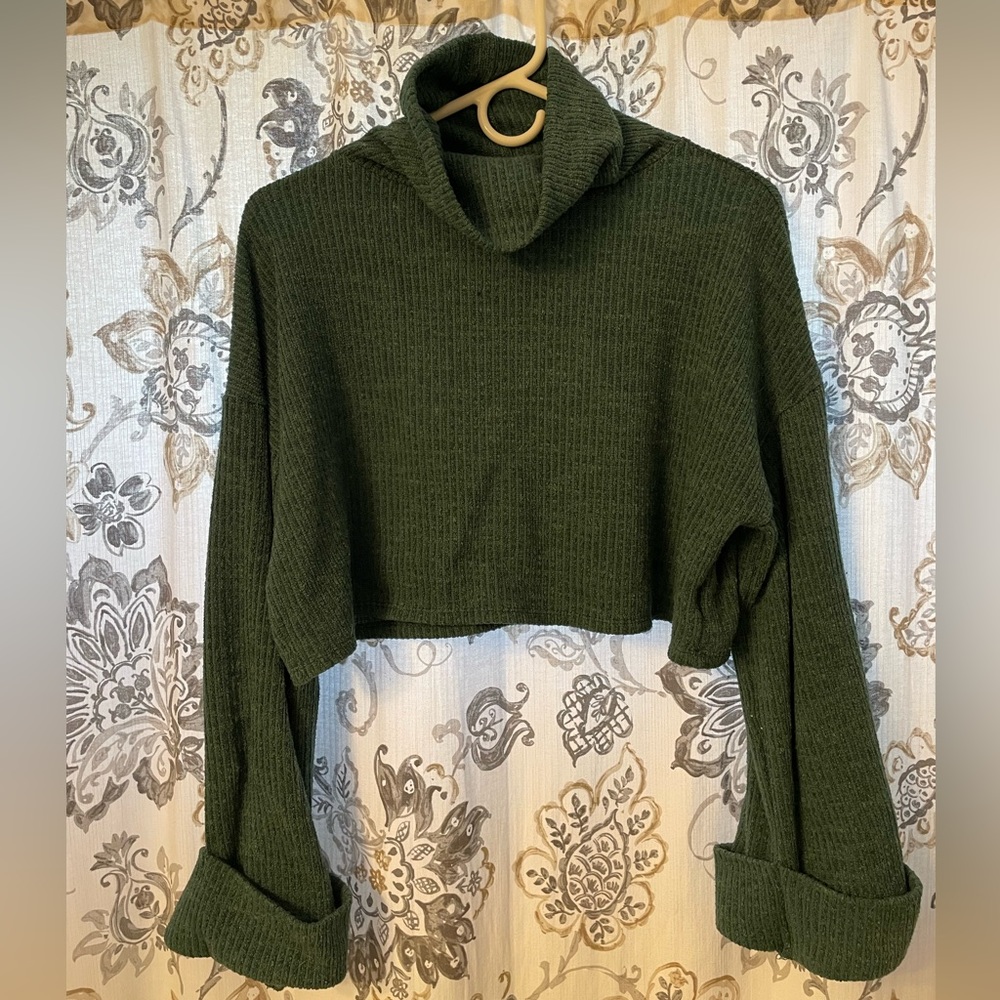 Green Cropped Cowl Neck Sweater